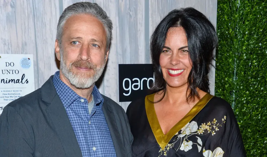 who is jon stewart's wife