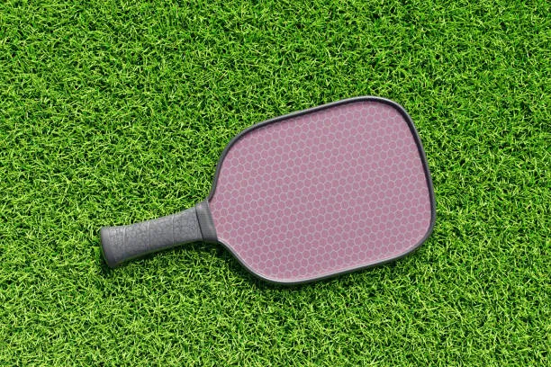 The Right Pickleball Paddles Boost Your Game