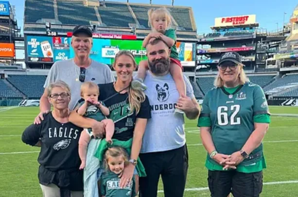 Jason Kelce Wife, Age, Height, Weight, Net Worth, Career, And More