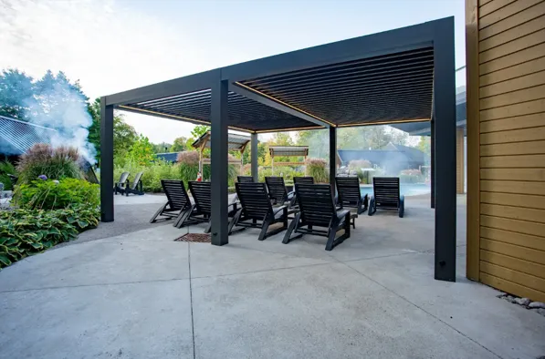 metal-pergolas-strength-and-versatility-for-your-backyard