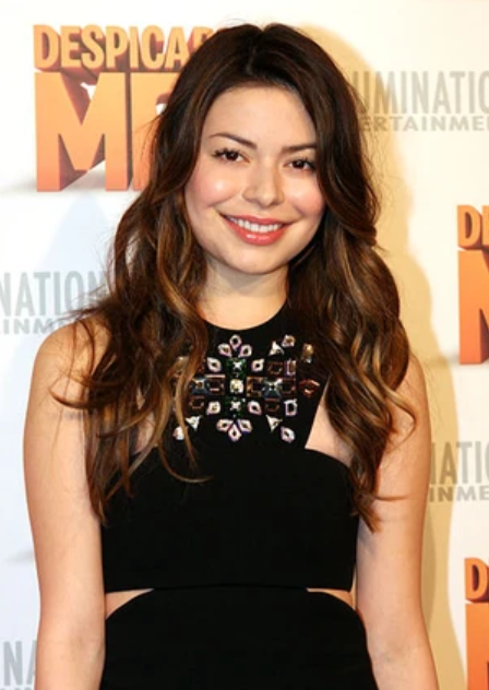 miranda cosgrove height