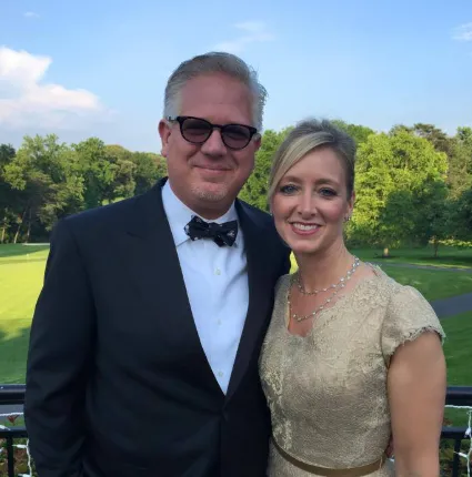 Glenn Beck Wife, Height, Weight, Net Worth, Age, Career And Full Bio 