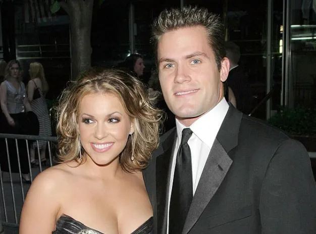 Kyle Brandt’s Wife, Height, Weight, Net Worth, Age, Career And Full Bio Kyle Brandt's Wife, Height, Weight, Net Worth, Age, Career And Full Bio