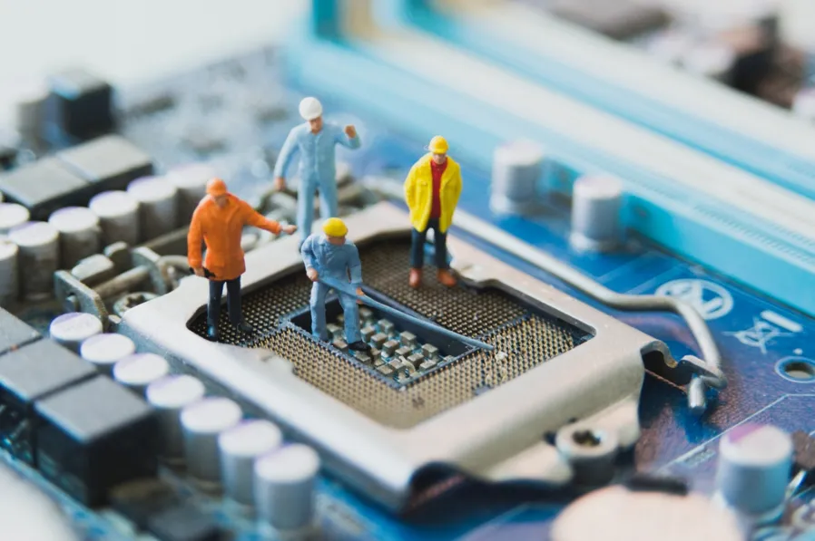 Smart Cities and the Hidden Role of IT Maintenance Smart Cities and the Hidden Role of IT Maintenance